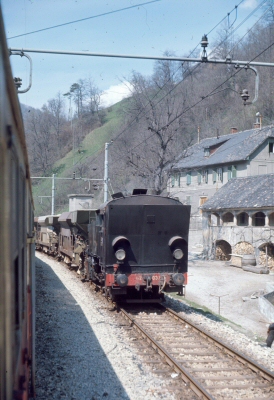 {short description of image}